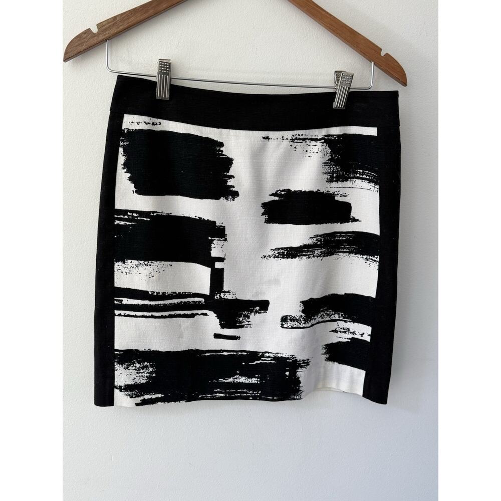 Ann Taylor Womens Zebra Animal Print Mini Skirt Size 4 Lined Cotton Career